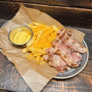 Картофель фри с беконом